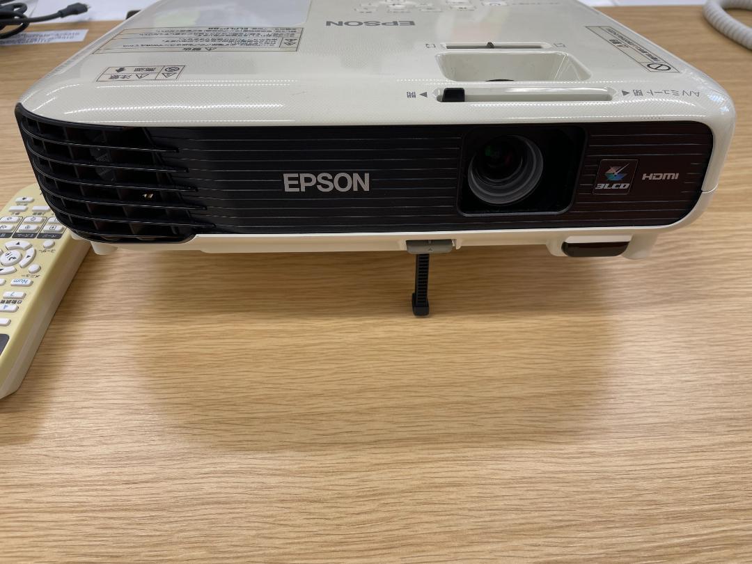 EPSON プロジェクター 本体＋リモコン＋電源ケーブル付き HDMI対応 31-ukzBvYfL.jpg_BO30,255,255,