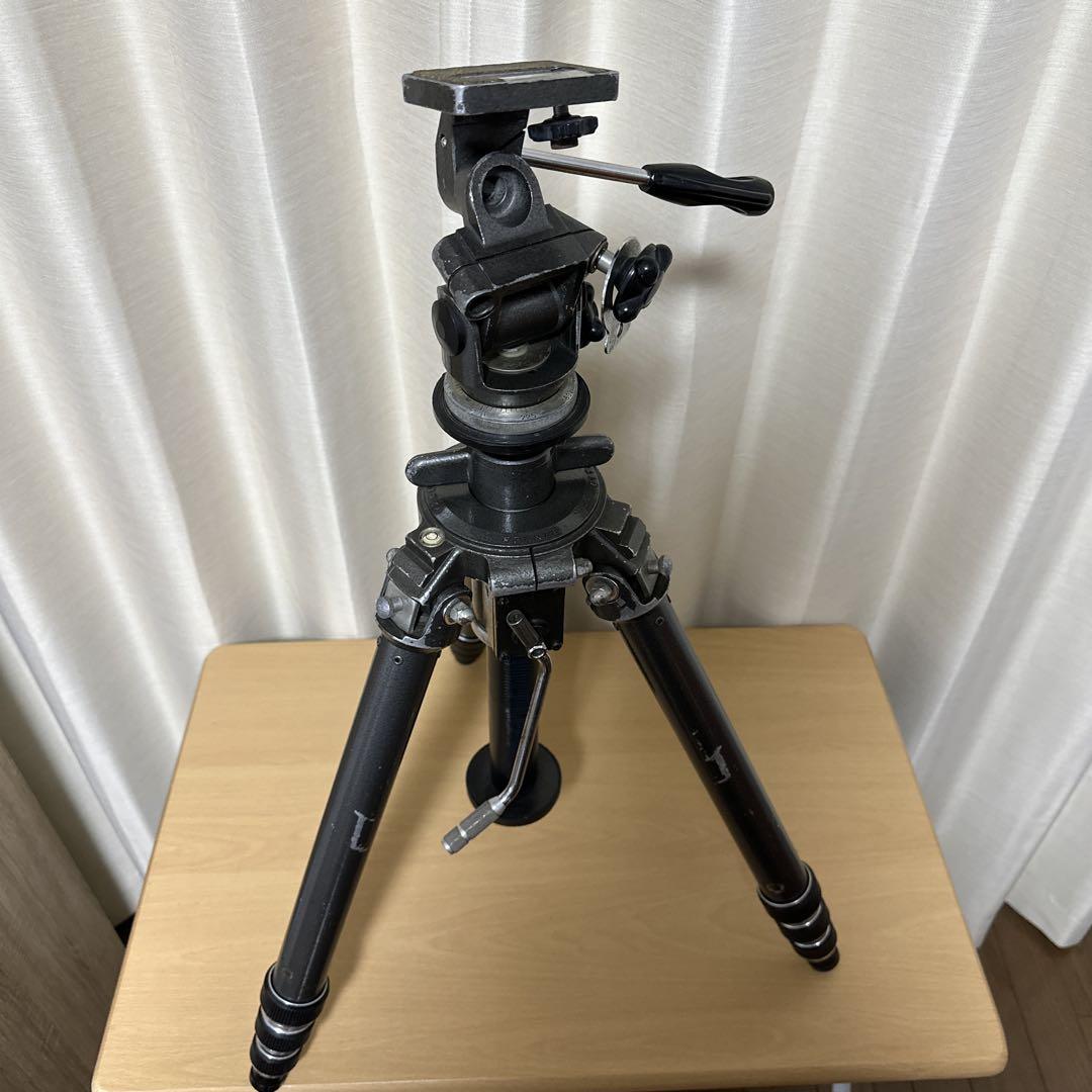 ジッツオ　(フランス製)　大型 GITZO ジッツオ☆フランス製☆高級 三脚 （GITZO R 2のYahoo