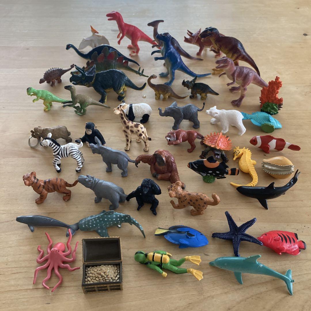海洋生物動物フィギュアセットわがままな日本の天然記念物カード50枚以上特別ケース 恐竜・動物・海洋生物フィギュアセット （恐竜と海洋生物