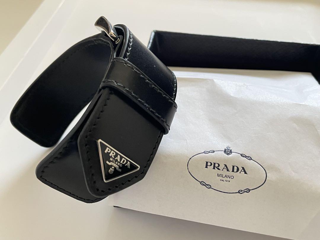 【新品未使用】PRADA アームレザーカフ レザー シルバー金具 レディース 新品未使用】PRADA アームレザーカフ レザー シルバー金具