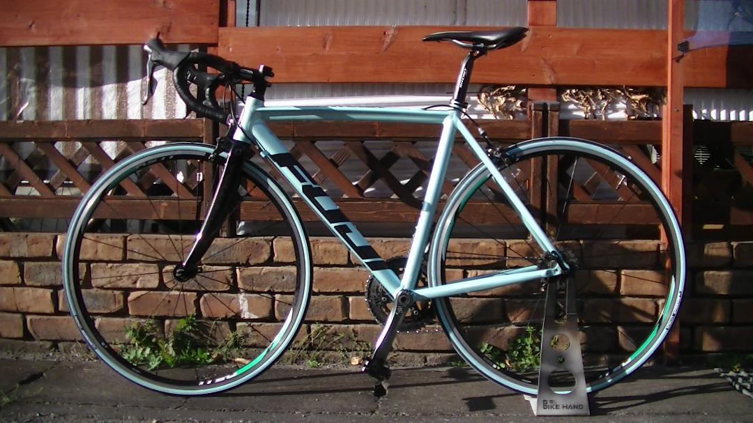 FUJI (USA) 2×10速　ティアグラ4700 軽量ロードバイク FUJI （USA)2×10速 ティアグラ4700 軽量ロードバイク（BALLAD R