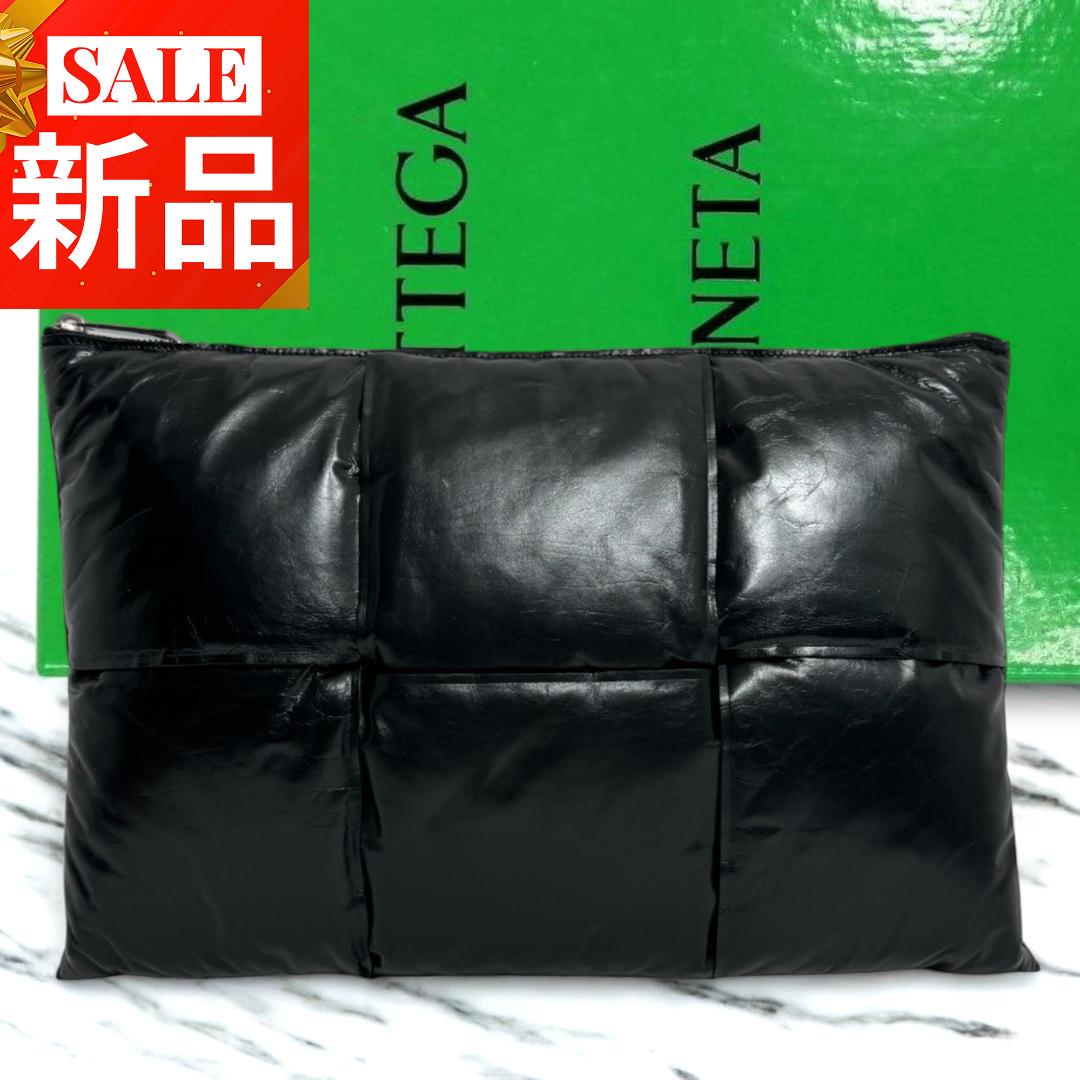 ❣️新品 ボッテガ❣️ パデッド イントレチャート ラム
