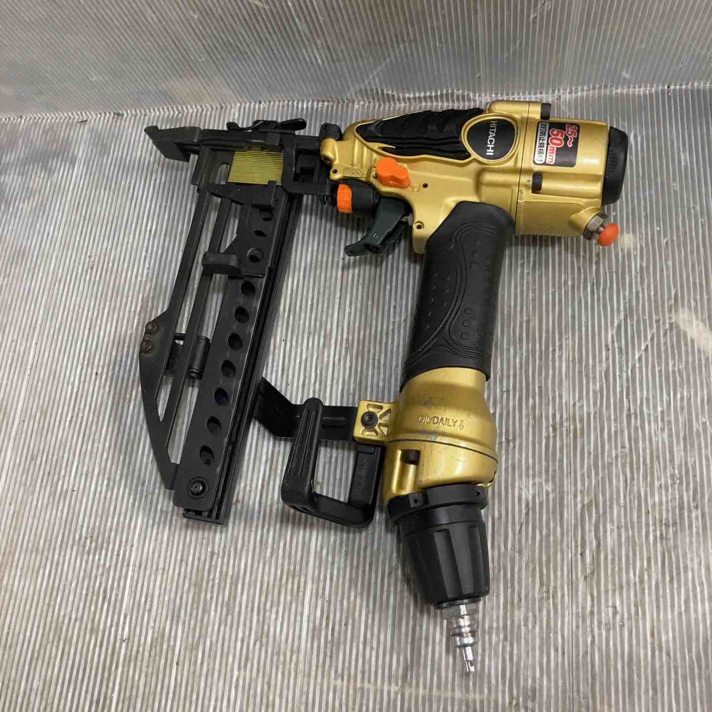 中古】ハイコーキ(HIKOKI ※旧:日立工機) 高圧フロアタッカ