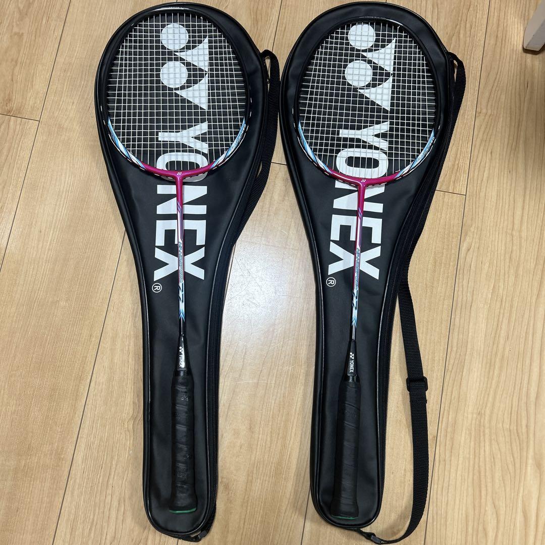 YONEX バドミントンラケット 2本セット（ヨネックス