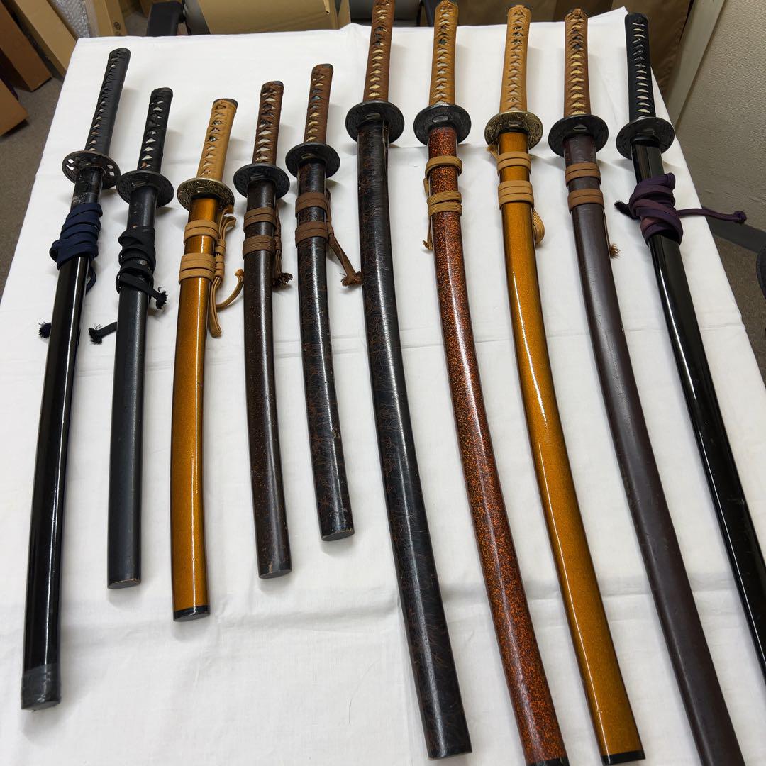 【ジャンク】模造10本セット 傷あり品 太刀脇差 日本刀現状品 傷あり品】模造刀 11本セット まとめ 太刀 脇差 日本刀 - メルカリ