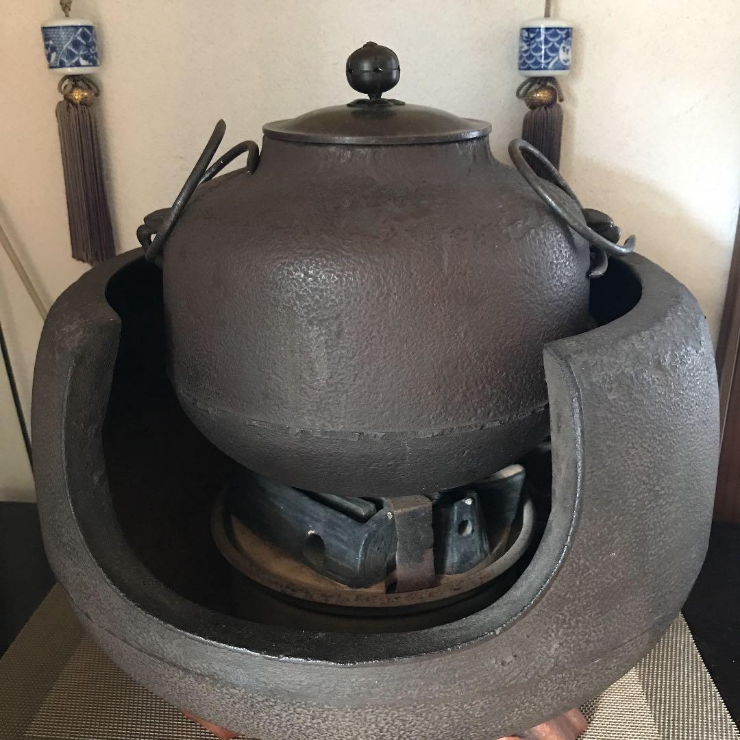 茶釜 鉄釜 炭型電熱器 （茶釜 茶道具 電熱器 骨董品（茶道具