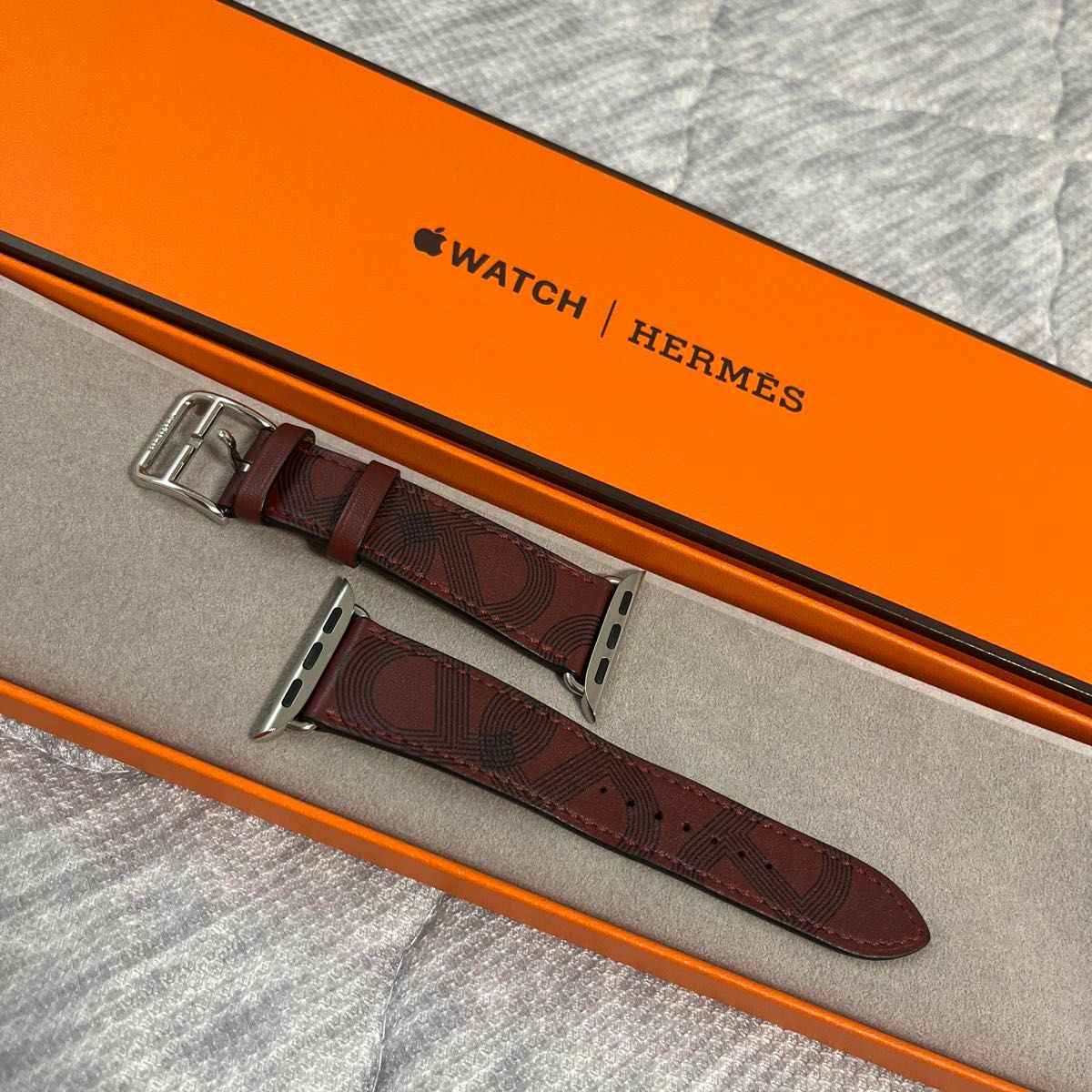 1580 Apple Watch エルメス　ブラウン　HERMES レザーバンド Apple Watch アップルウォッチ バンド 革 ベルト エルメス定番の