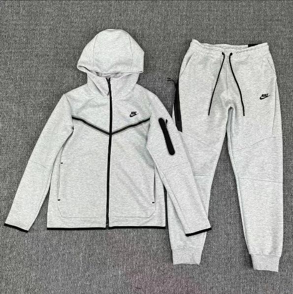 NIKE テックフリース スウェットセットアップ L NIKE テックフリース Tech fleece スウェットセットアップ