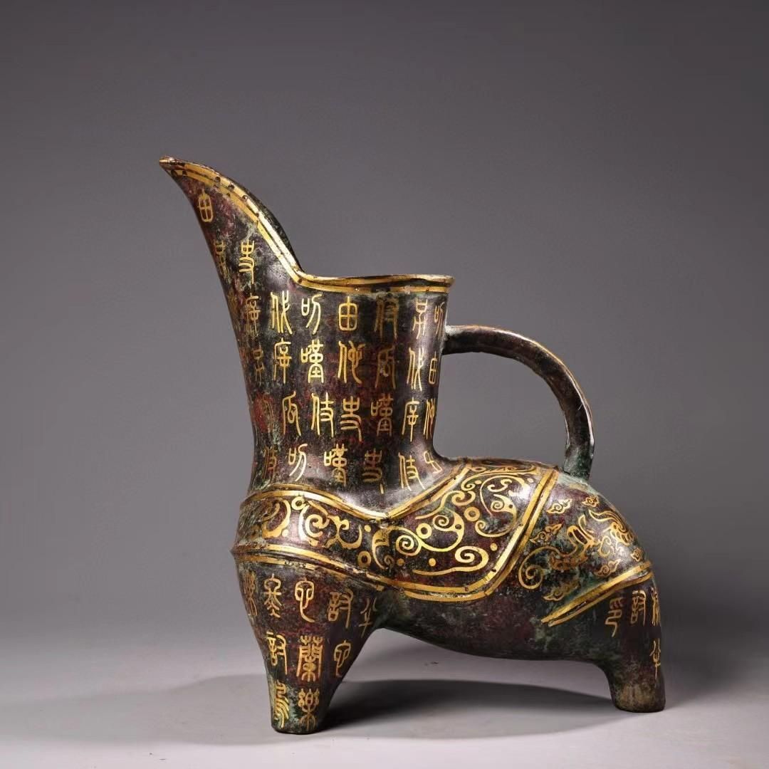 中国古美術・旧蔵青銅製錯金三足酒器 セット・酒具・分酒器・純手作り・置物・茶道具 中国古美術・旧蔵青銅製錯金三足酒器 セット・酒具・分酒器・純