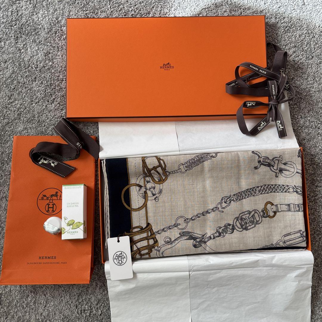 HERMES カレジュアン　140 シュヴォー・デシェネ　試供品おまけ付き カレジェアン 《シュヴォー・デシェネ》 | Hermès - エルメス