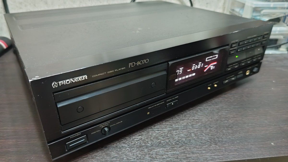 PIONEER PD-8070 CDプレーヤー （パイオニア PD