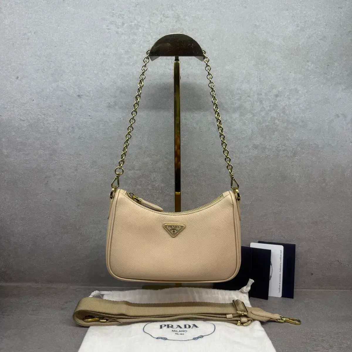 PRADA(プラダ) サフィアーノ チェーン ミニ ショルダーバッグ