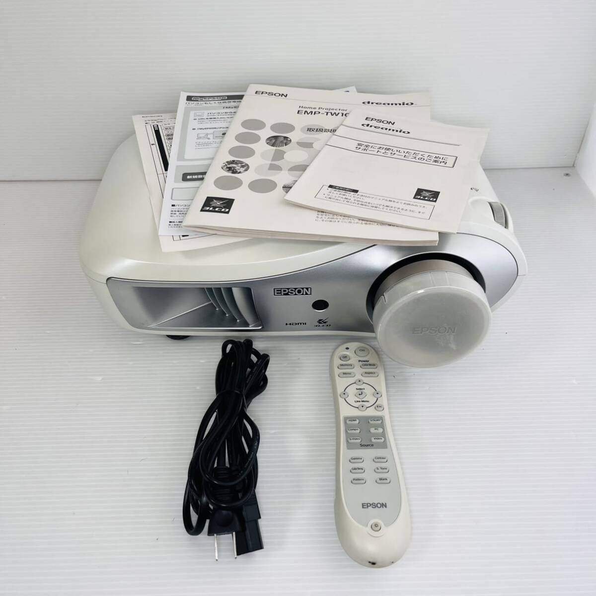 値下げしました！　EPSON エプソン EMP-TW1000 EPSON エプソン EMP-TW1000 プロジェクター （EMP-TW1000 製品