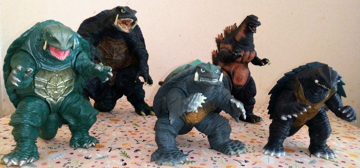 ゴジラソフビまとめ売り(ガメラ付き)年代物 ばら売り相談可 ゴジラソフビまとめ売り(ガメラ付き)年代物 ばら売り相談可