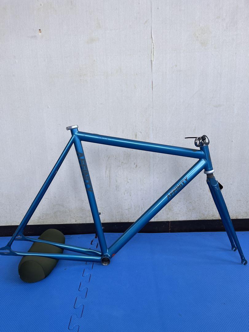 AFFINITY CYCLES lo pro ピストフレーム BLUELUG（Peak's