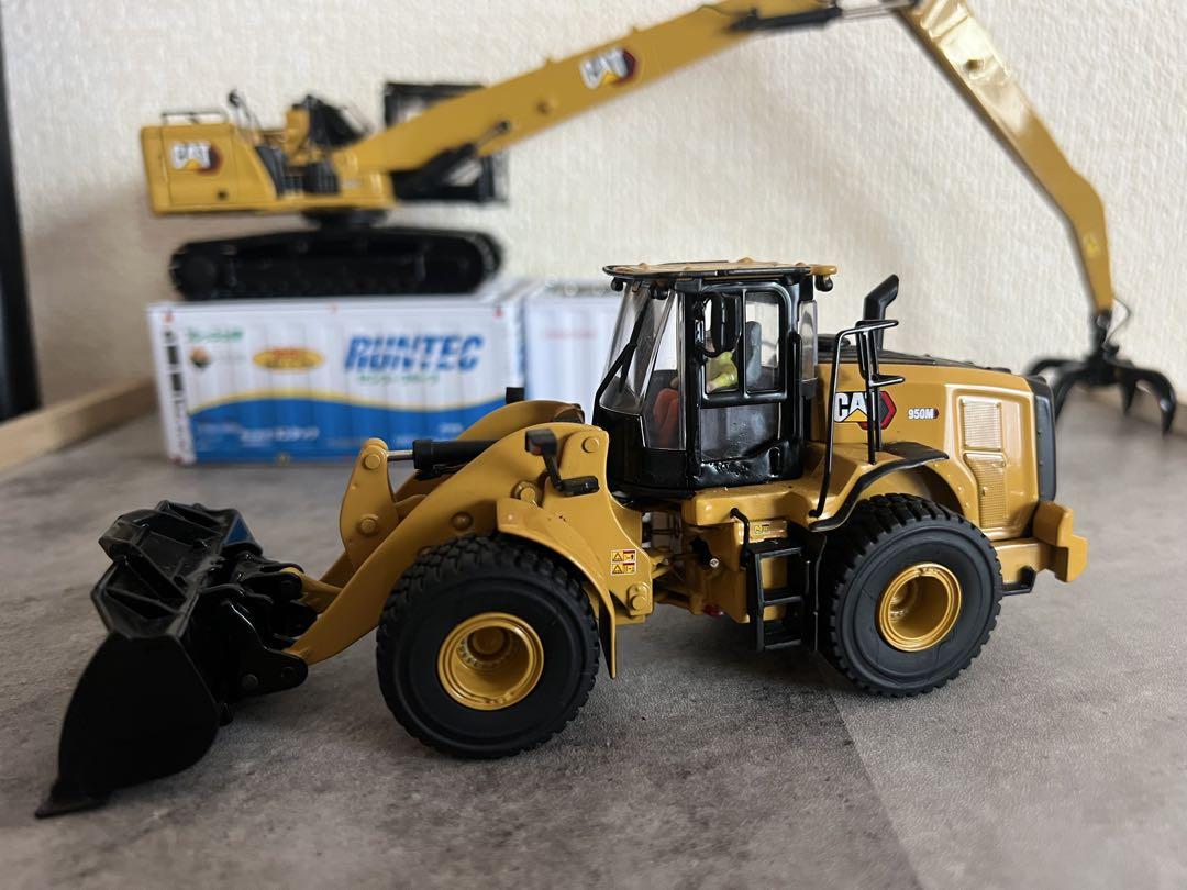 CAT 1/50 950M タイヤショベル ダイキャストマスター 建機 重機