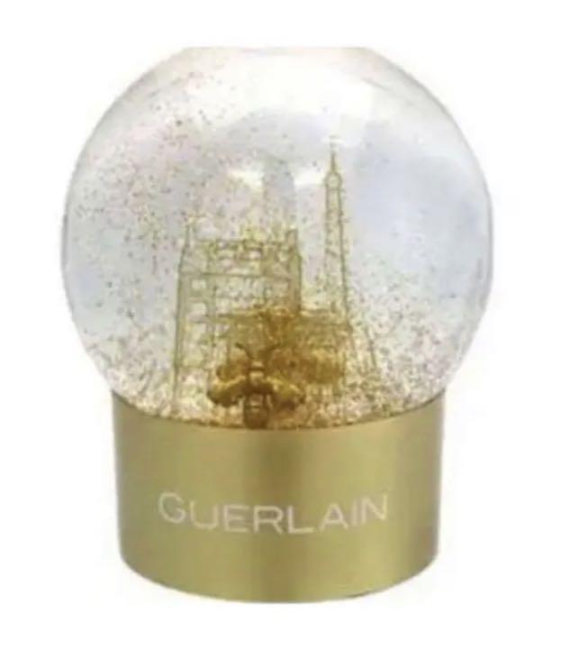 新品 ゲラン GUERLAIN スノードーム ゴールド 新品♡「【ノベルティ】 ゲラン GUERLAIN スノードーム