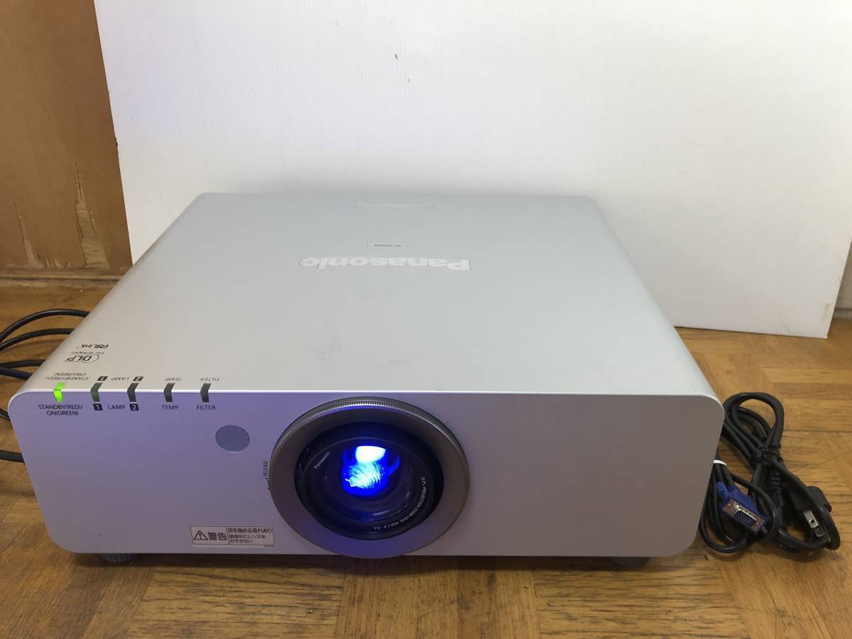 PANASONIC PT-D5000S　5000ルーメン　リモコン付き PANASONIC PT-D5000LS 5000ルーメン HDMI対応可能（通販サイト