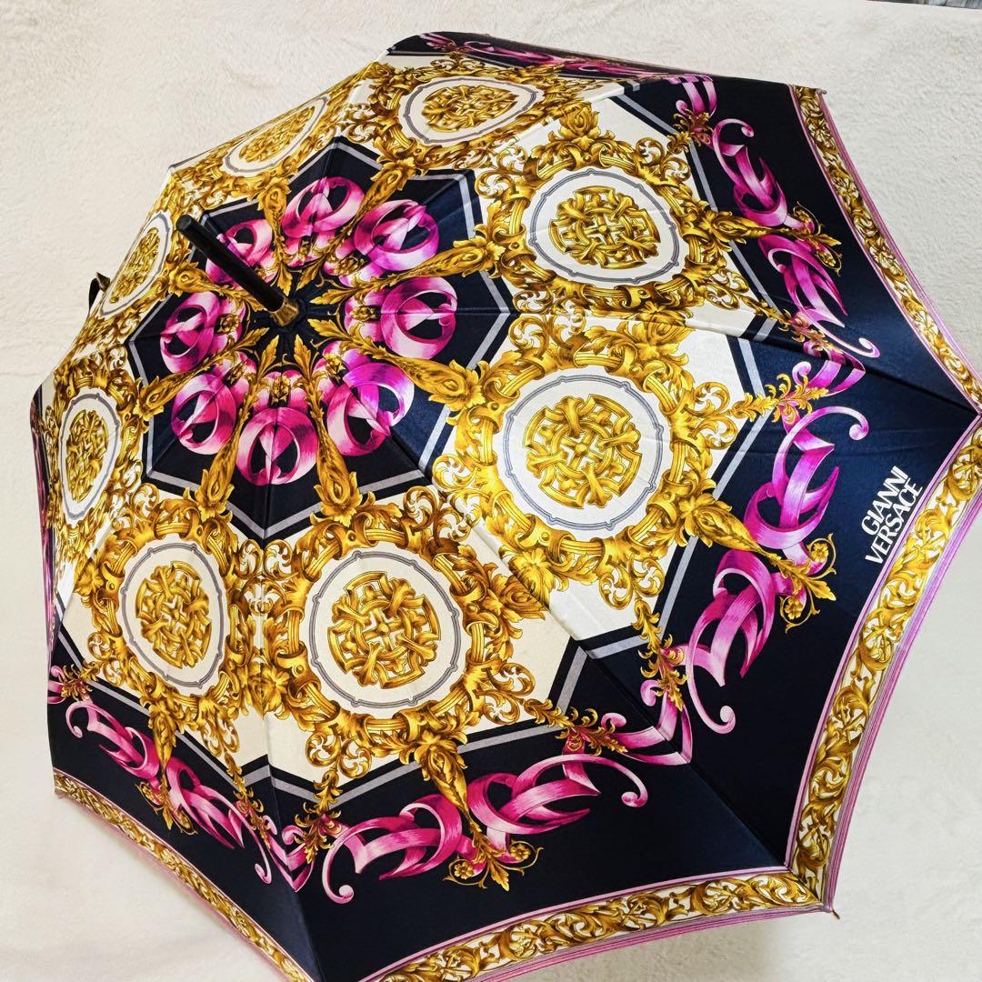 希少GIANNI VERSACE 長傘 雨傘 雨具 総柄 豪華ロゴ入り　60cm 希少GIANNI VERSACE 長傘 雨傘 雨具 総柄 豪華ロゴ入り 60cm