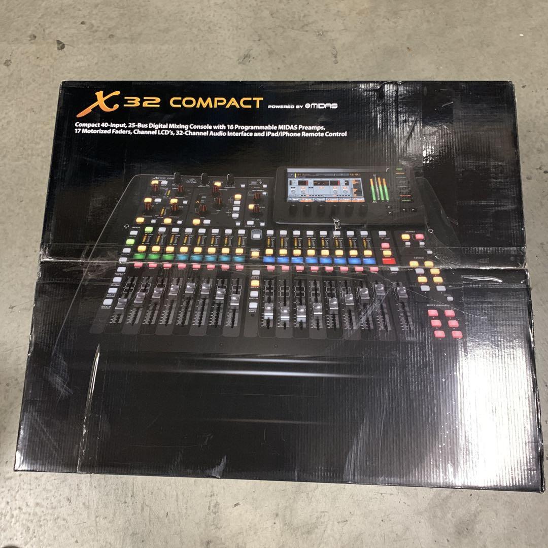 Behringer デジタルミキサー フラグシップ 40入力/25バス （X32