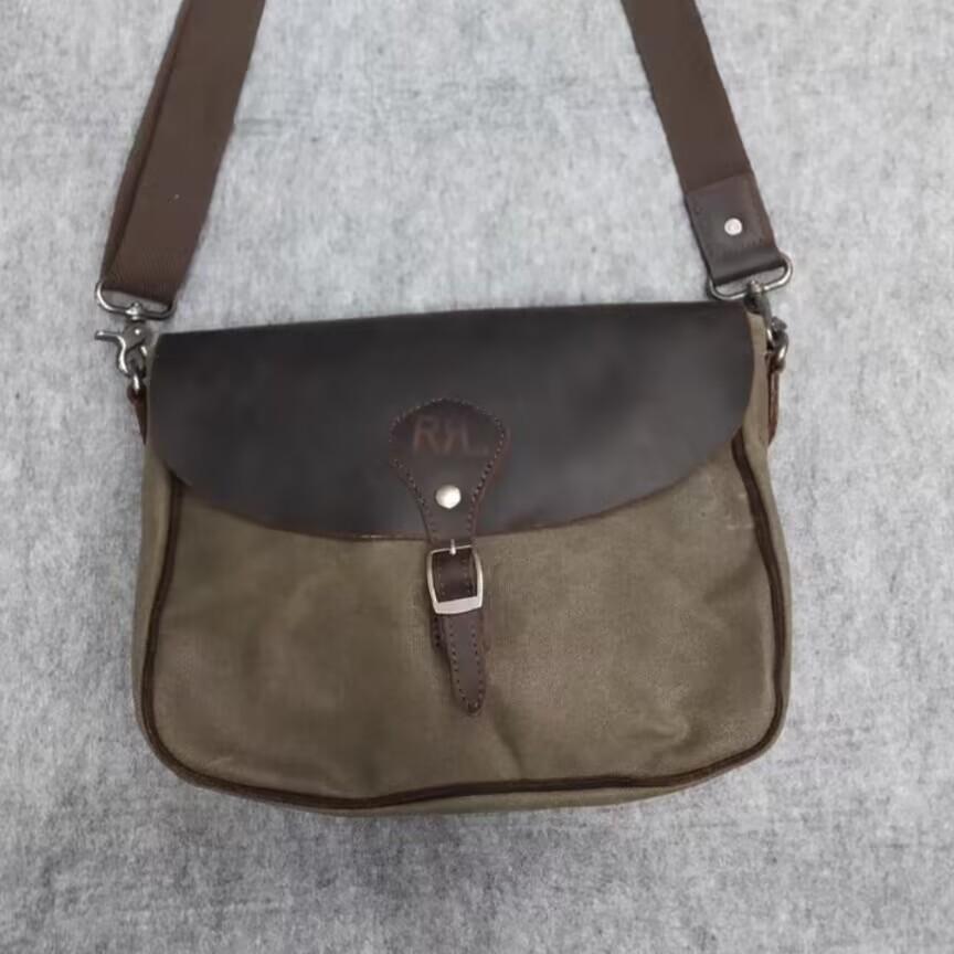 『RRL』ヴィンテージ風 ワックス加工防水 ショルダーバッグ 男女兼用 RRL ヴィンテージ風 ワックス加工防水 ショルダーバッグ メンズ