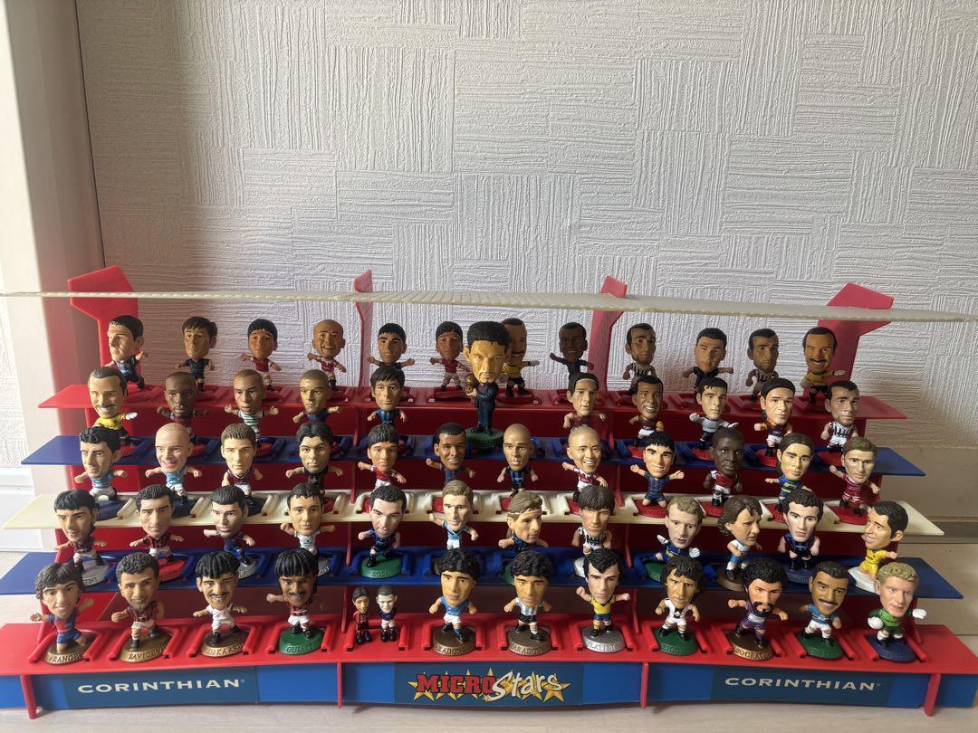 サッカーフィギュア　60体以上　R.バッジオのバロンドール記念特大フィギュア付き サッカーフィギュア 60体以上 R.バッジオのバロンドール記念特大