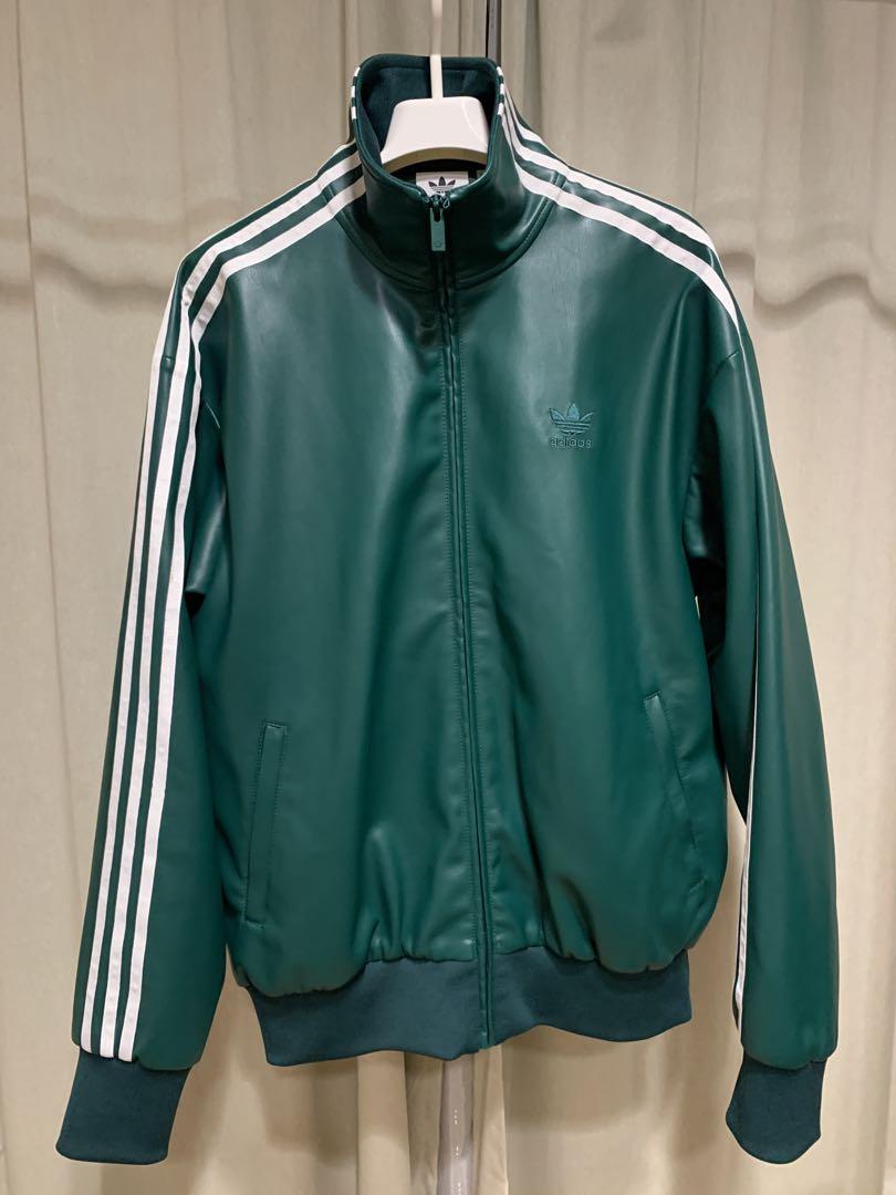 adidasフェイクレザーSSTバーサタイル トラックジャケット