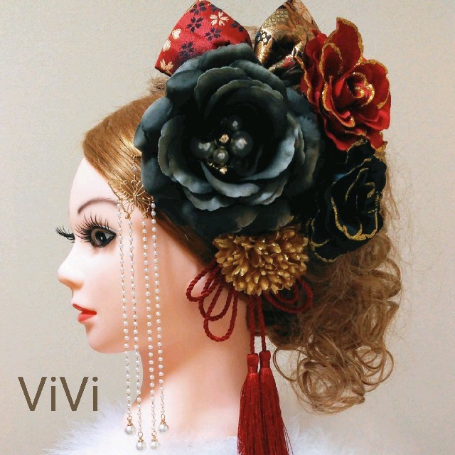 髪飾りViVi～赤白黒金・蝶々付きダリア薔薇～成人式 結婚式 花魁 和装 髪飾り 髪飾りViVi ～赤黒金・ゴージャス花飾り～ 成人式 卒業式 結婚式