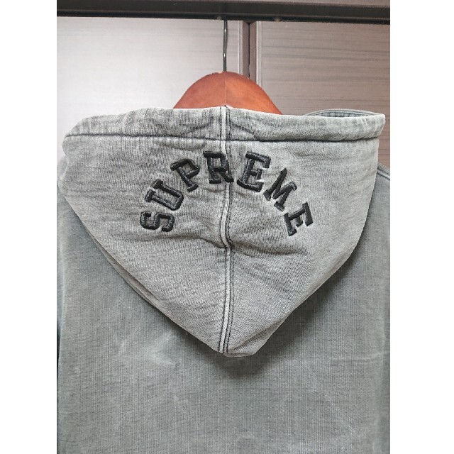 Supreme パーカー　グレー 美品 Supreme グレー パーカー フーディー