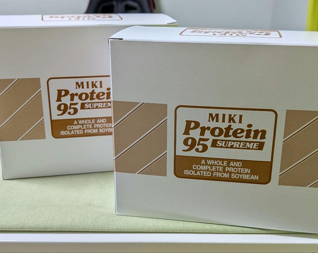 ミキ　プロテイン95   8缶 25.jpg