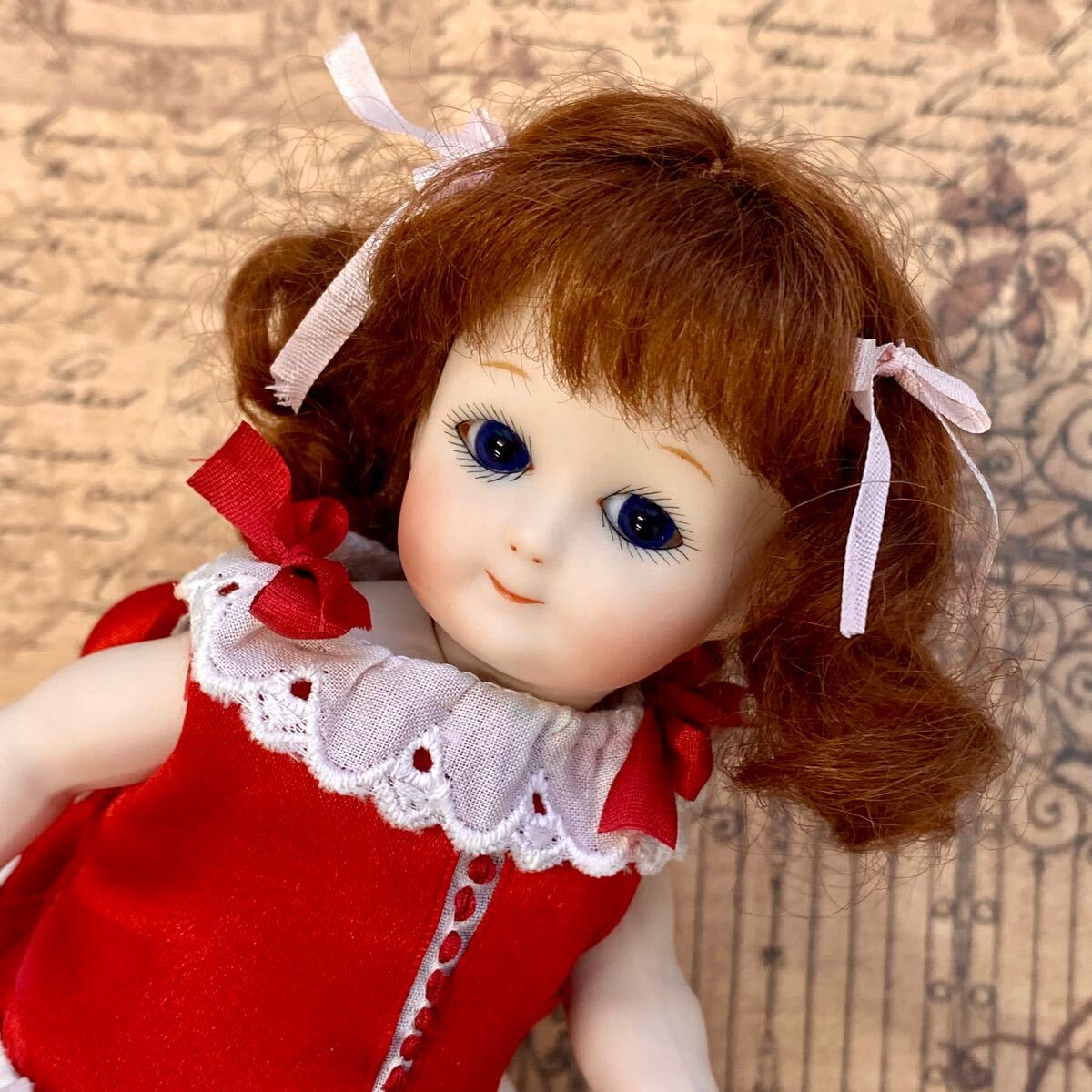 antique doll ❀ 頭巾姿にもドキドキ ミニョネットちゃん