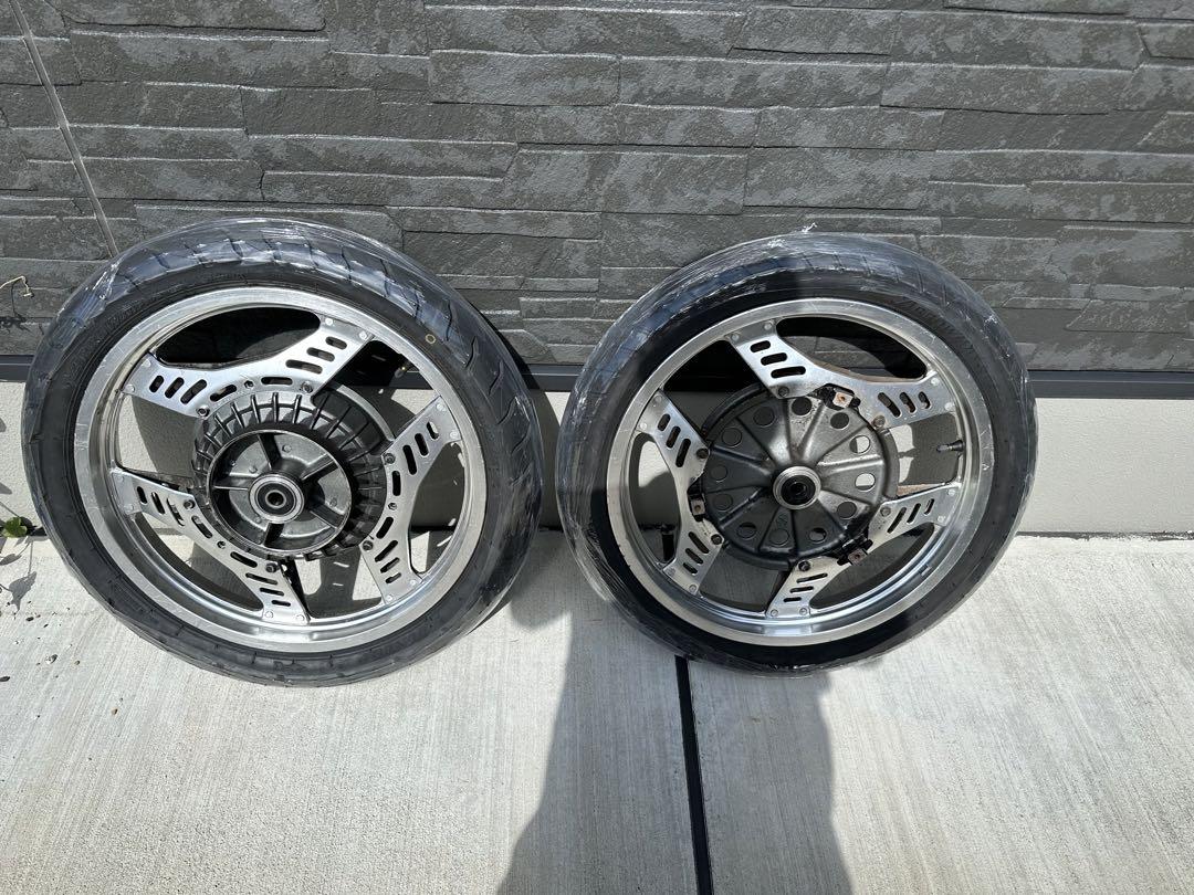 CBX550f 純正ホイール 新品同様タイヤ付き（投稿詳細｜MOTOCLE）