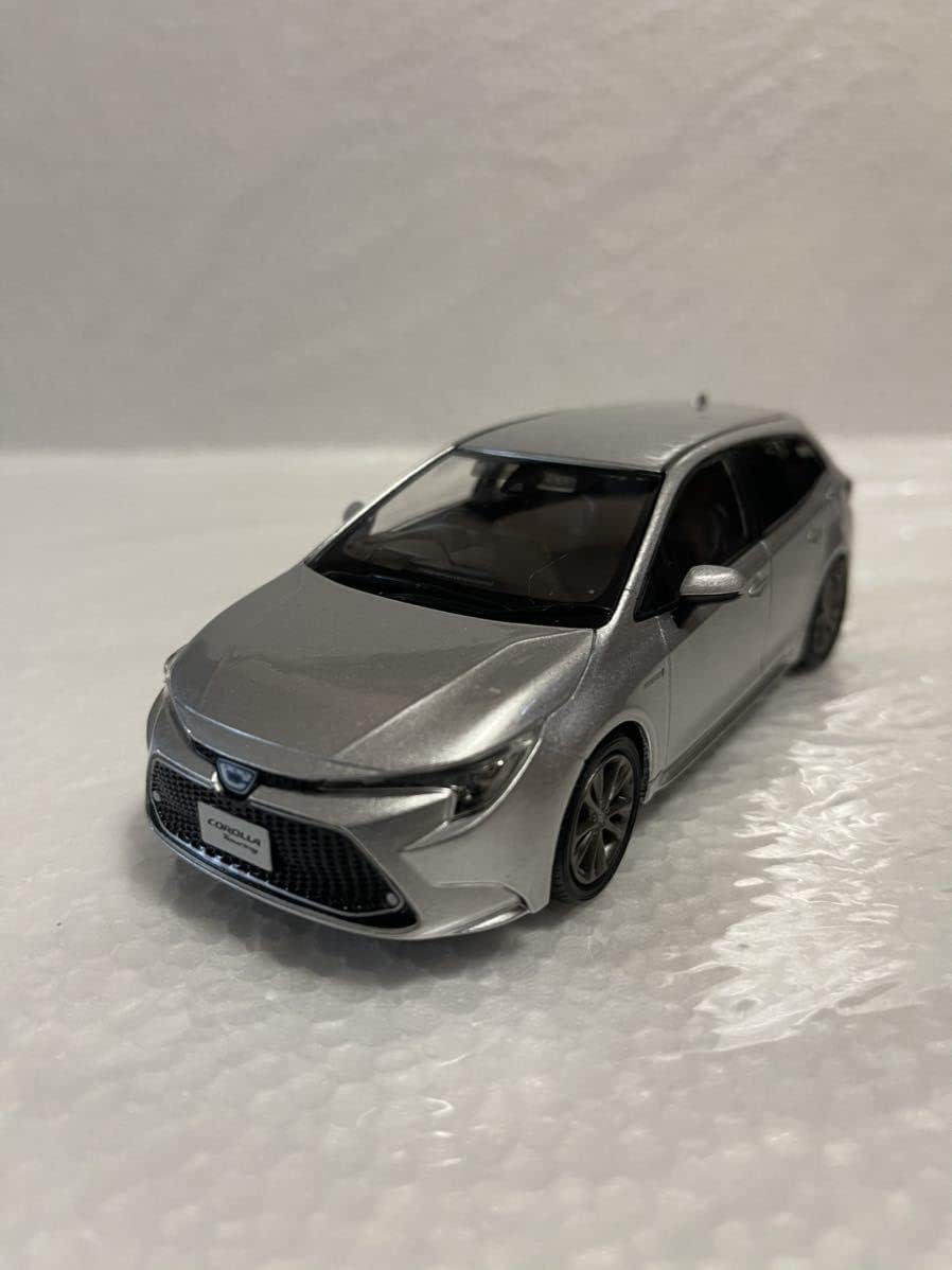 1/30 新型カローラツーリング カラーサンプル ミニカー