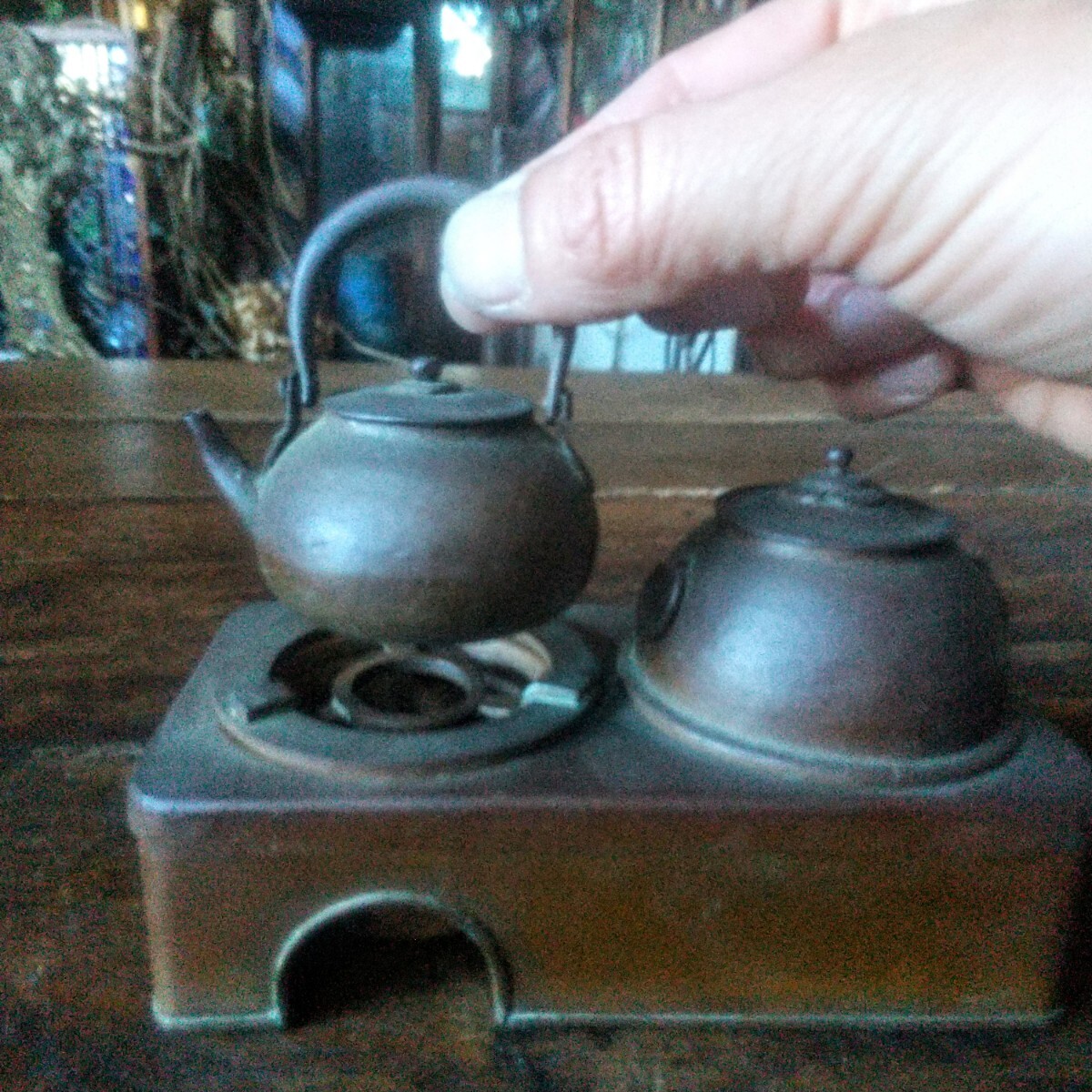 青磁の壺 お茶の缶 茶道具 香道具 装飾品 工芸品 美術品 置物 16. 塚本快示 青磁牡丹文香爐 / TSUKAMOTO Kaiji Incense