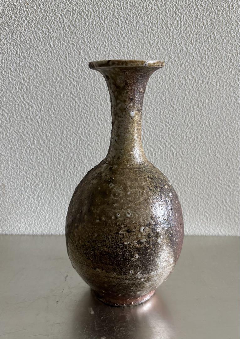 岸野寛　伊賀焼〆長頸壺　瓶　　花入　茶道 岸野寛 伊賀焼〆長頸壺 瓶 花入 茶道 （TW28 伊賀焼 花瓶 寛白窯