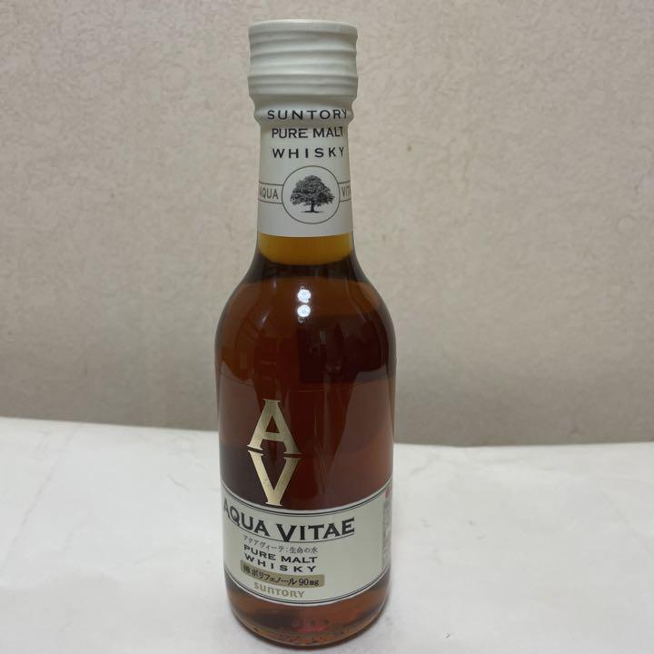 サントリー アクアヴィーテ 生命の水 樽ポリフェノール 90mg 40%新品、未 サントリー アクアヴィーテ 生命の水 樽ポリフェノール 40%
