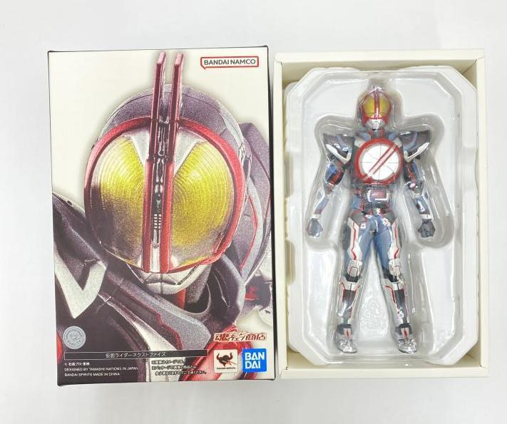 中古】【開封】S.H.Figuarts(真骨彫製法) 仮面ライダーネクスト