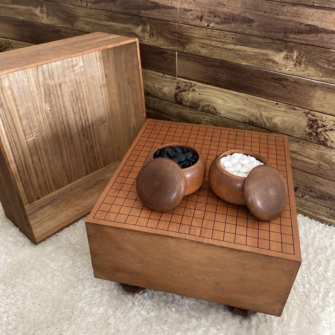 囲碁　碁盤 碁石 セット 足付 ヘソ有り 蛤碁石　木箱付き 美品 高級囲碁セット 脚付き囲碁盤 本蛤碁石セット 高級欅風碁笥