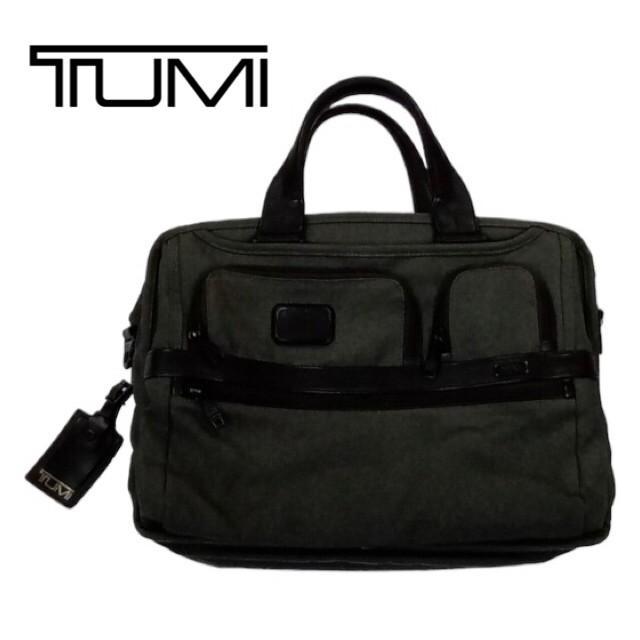 TUMI トゥミ ビジネス バッグ グレー 26141AT2 ポケット多数 TUMI トゥミ ビジネス バッグ グレー 26141AT2 ポケット多数