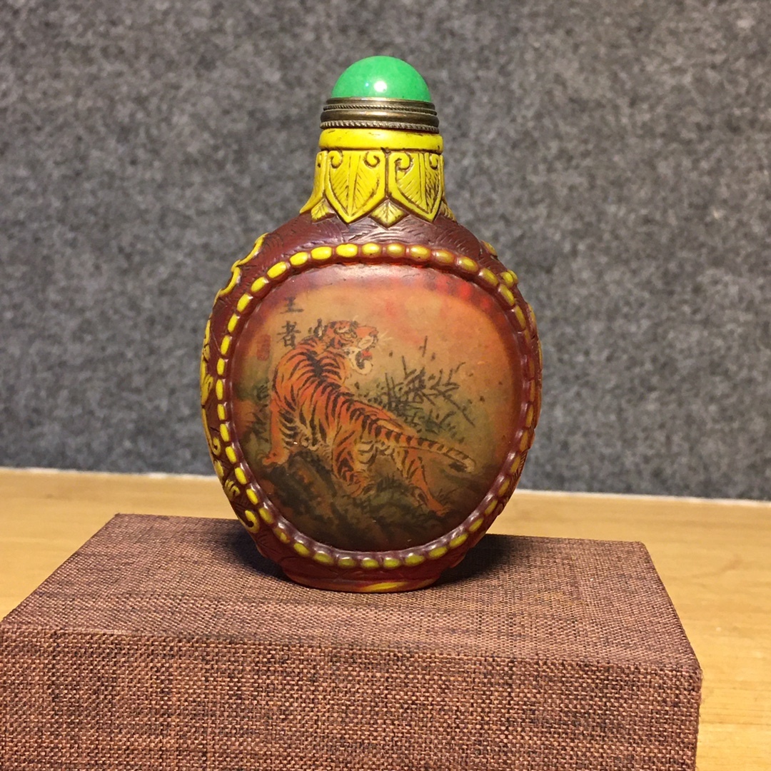 中国　清時代　硝子鼻煙壺　古玩　内絵龍文　角形精密　両面龍内絵図　蓋◯◯牙さじ 中国 清時代 硝子鼻煙壺 古玩 内絵龍文 角形精密 両面龍内絵図