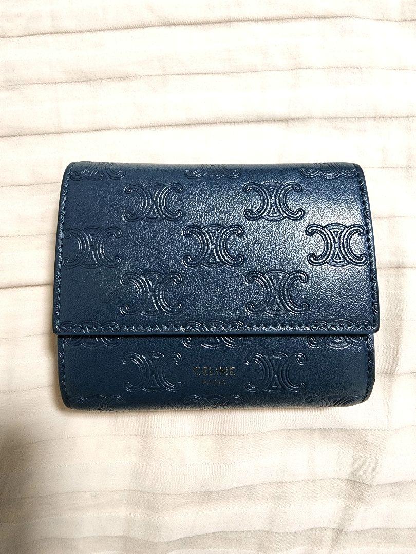 セリーヌ折り畳み財布　ペブル CELINE セリーヌ 財布 折り畳み スモールトリフォールド