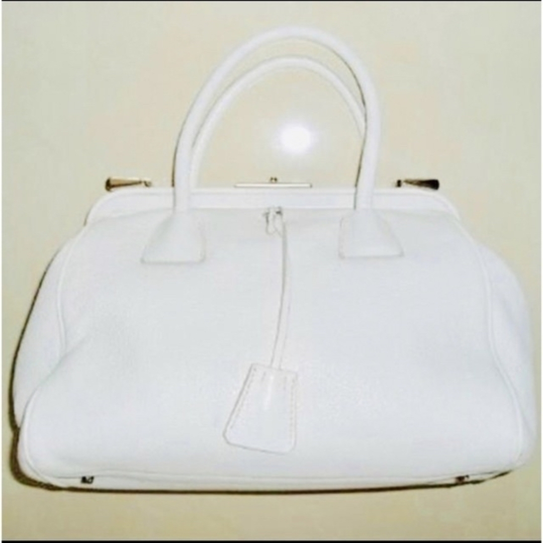 PRADAプラダ　カナパトート　ホワイト PRADA バッグ プラダ カナパ トート ショルダーバッグ 2way ロゴ