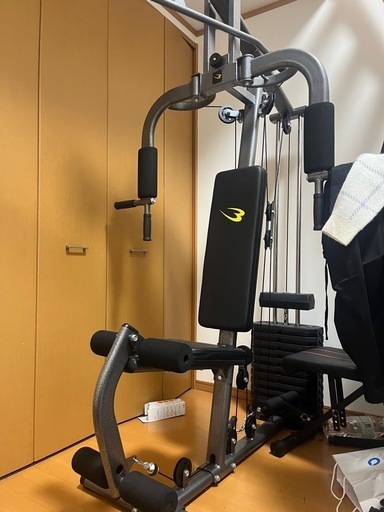 多種目用筋トレ器具 （トレーニングマシン（筋トレ器具
