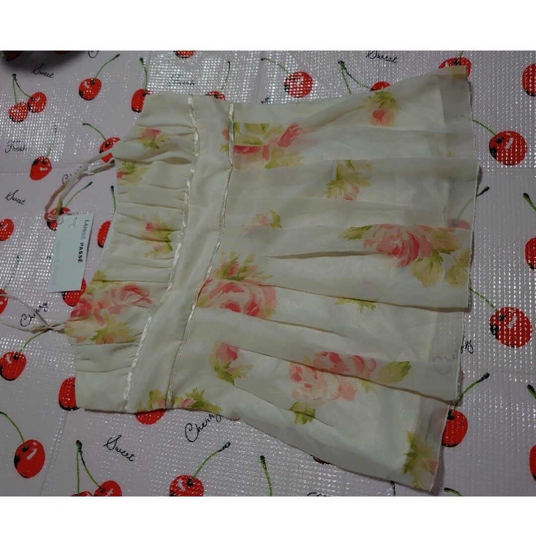 未使用 レッセパッセ 花柄 シフォン キャミソールトップス