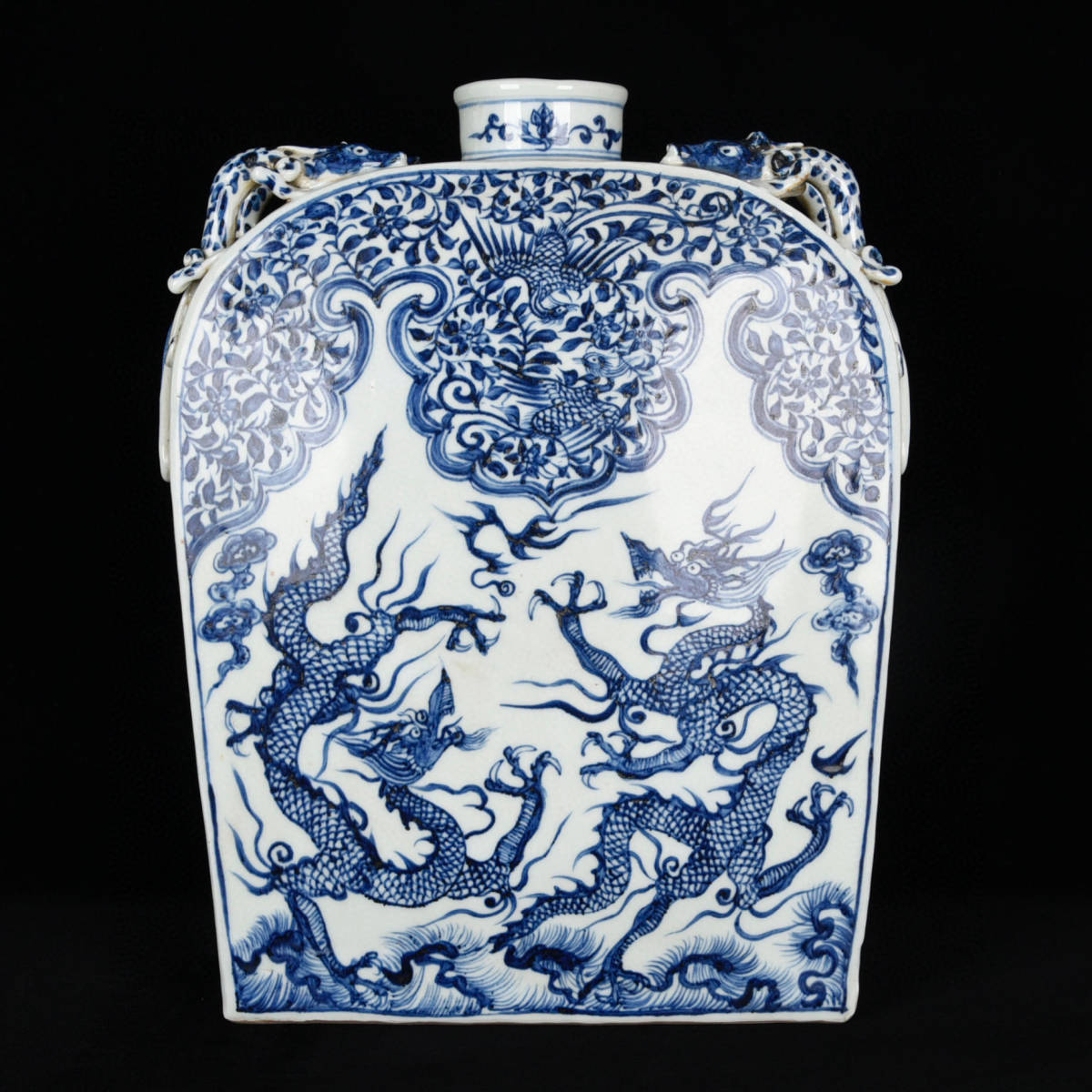 中国古美術・珍蔵收・藍釉青花龍図陶磁器皿・青花瓷器・陶芸・純手絵・文房置物 中国古美術・珍蔵收・藍釉青花龍図陶磁器皿・青花瓷器・陶芸・純