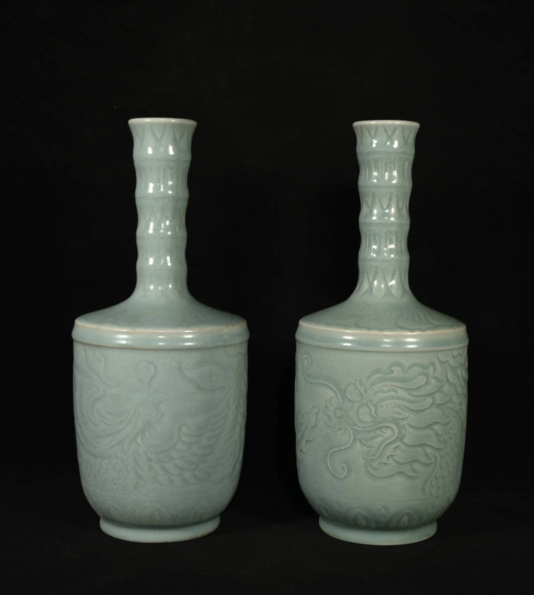 宋汝窯青釉清涼寺竹節瓜稜壺  現代工芸品 美術品 置物 秘藏 宋 汝窯 清涼寺御製款 彫刻 龍鳳紋 竹節瓶 陶芸 磁器 中国