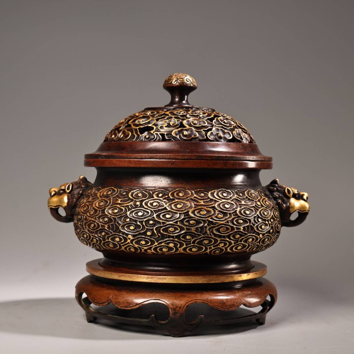 中国古美術 珍品旧蔵 純銅製 錾刻 高浮彫 麒麟 香炉 鎏銀仕上げ 骨董 時代物 Vase xizun 犧尊 en forme de tapir | Musée Cernuschi