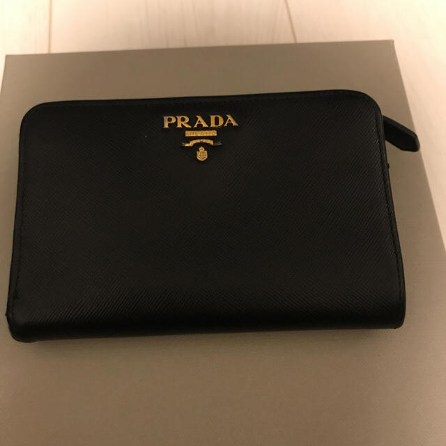 ギャランティーカード有 プラダ PRADA 二つ折り財布 サフィアーノ Amazon | [Prada] [プラダ] 二つ折り財布 サフィアーノ カード