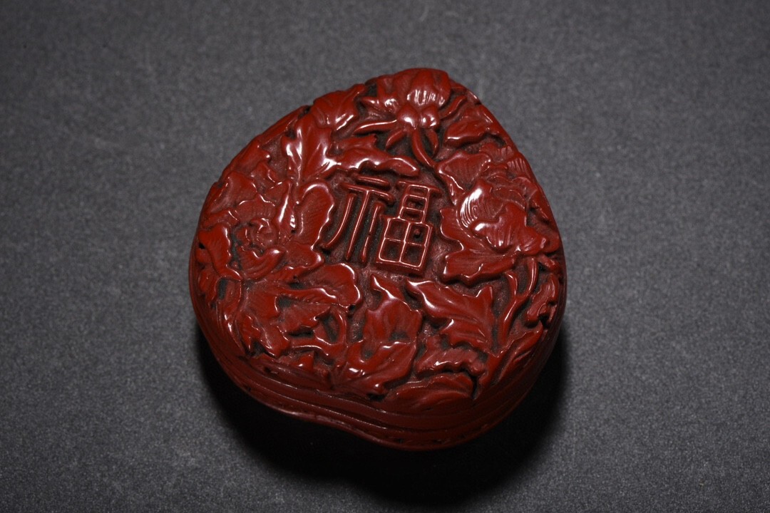 中国美術 唐物 古漆器 木胎紅漆線彫 仙桃紋 桃型盖盒 ▽鴻▽ 漆器漆彫 剔紅 花卉紋 首飾盒 置物 古賞物