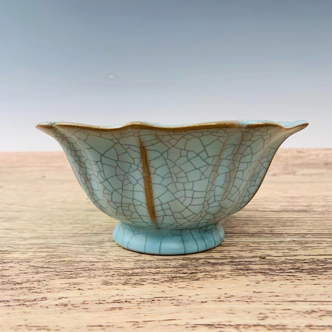 とし　中国陶磁器　汝窯　角形杯 中国美術 陶磁器 | 耀州窯青磁唐草双鳥文小盤 北宋11C | gallery
